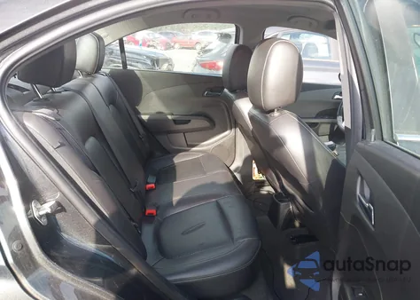 2019 Chevrolet Sonic Premier Auto from USA, damaged, VIN 1G1JF5SB4K4124596